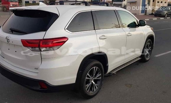 Buy Import Toyota Highlander White Car in Import - Dubai in Abseron Buy Import Toyota Highlander White Car in Import - Dubai in Abseron