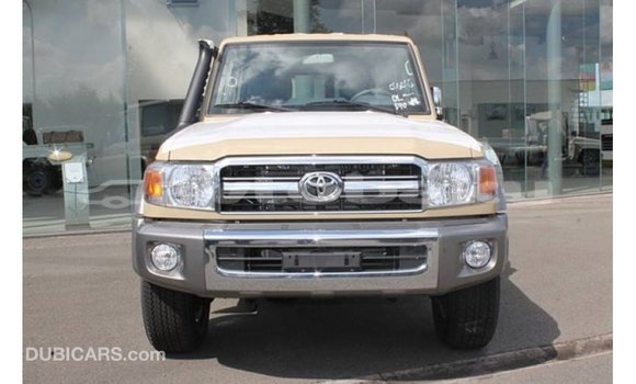 Buy Import Toyota Land Cruiser Beige Car in Import - Dubai in Abseron Buy Import Toyota Land Cruiser Beige Car in Import - Dubai in Abseron