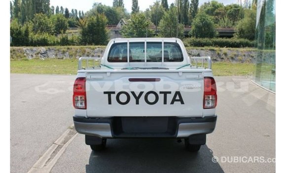 Buy Import Toyota Hilux White Car in Import - Dubai in Abseron Buy Import Toyota Hilux White Car in Import - Dubai in Abseron