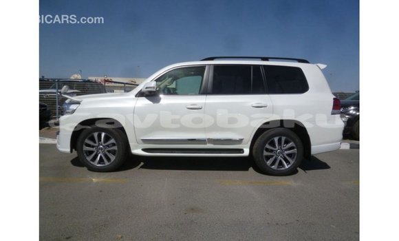 Buy Import Toyota Land Cruiser White Car in Import - Dubai in Abseron Buy Import Toyota Land Cruiser White Car in Import - Dubai in Abseron