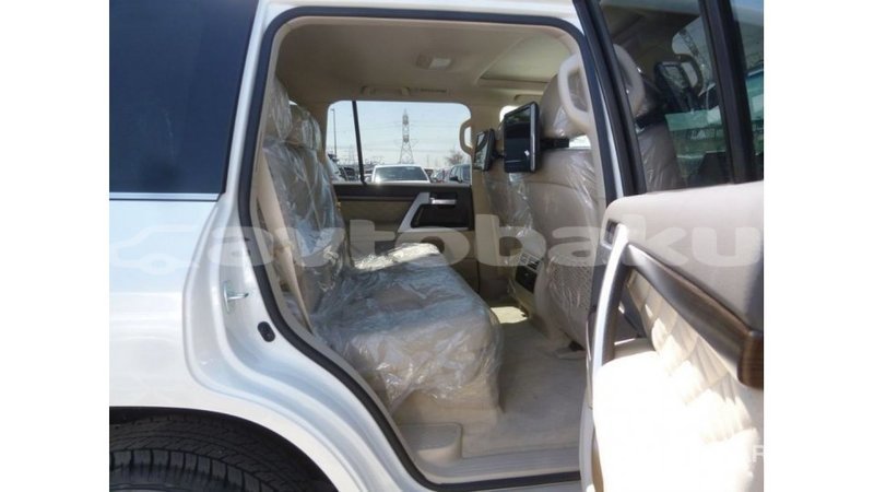Big with watermark toyota land cruiser abseron import dubai 2204