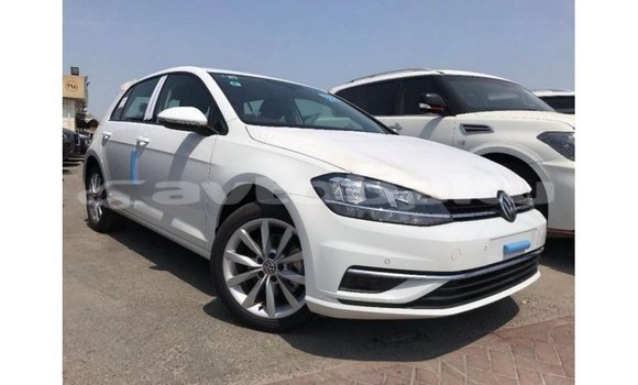 Buy Import Volkswagen Golf White Car in Import - Dubai in Abseron