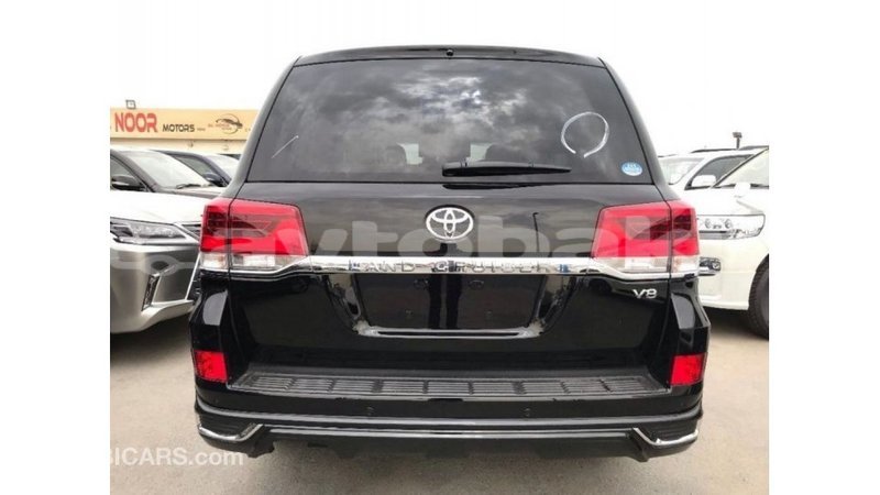 Big with watermark toyota land cruiser abseron import dubai 2208
