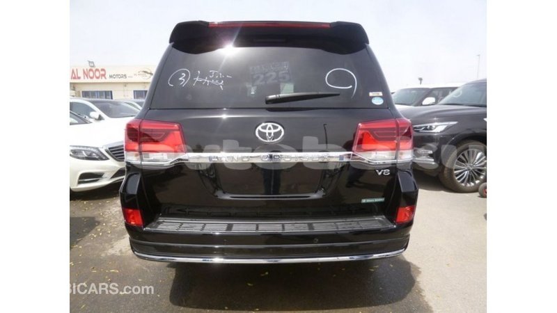 Big with watermark toyota land cruiser abseron import dubai 2210