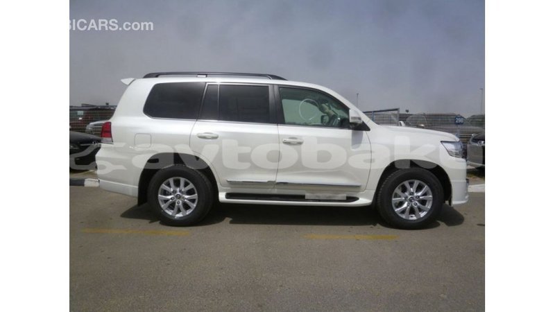 Big with watermark toyota land cruiser abseron import dubai 2211