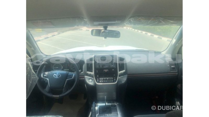 Big with watermark toyota land cruiser abseron import dubai 2214