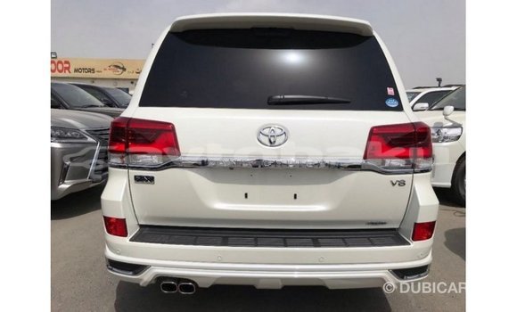 Buy Import Toyota Land Cruiser White Car in Import - Dubai in Abseron Buy Import Toyota Land Cruiser White Car in Import - Dubai in Abseron