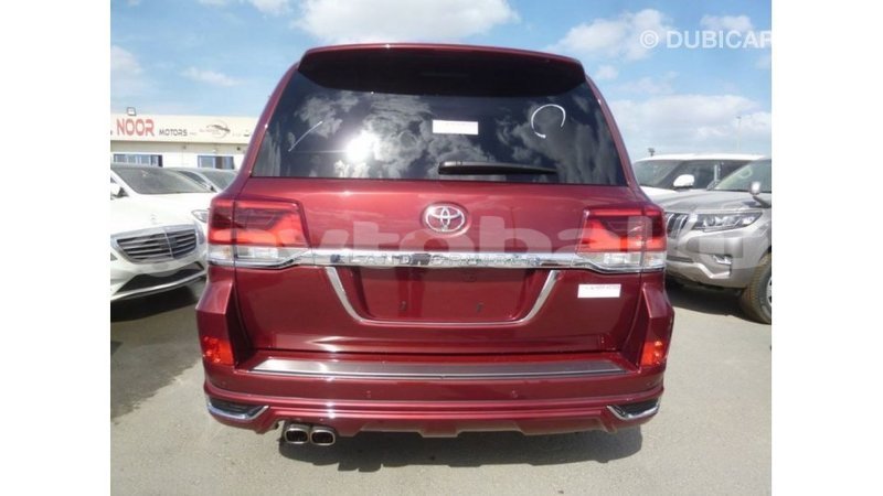 Big with watermark toyota land cruiser abseron import dubai 2218