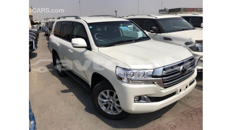 Big with watermark toyota land cruiser abseron import dubai 2220