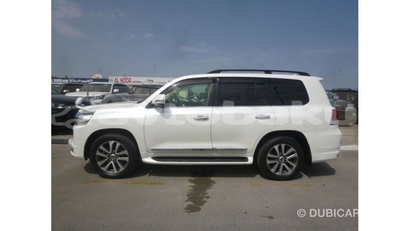 Big with watermark toyota land cruiser abseron import dubai 2229
