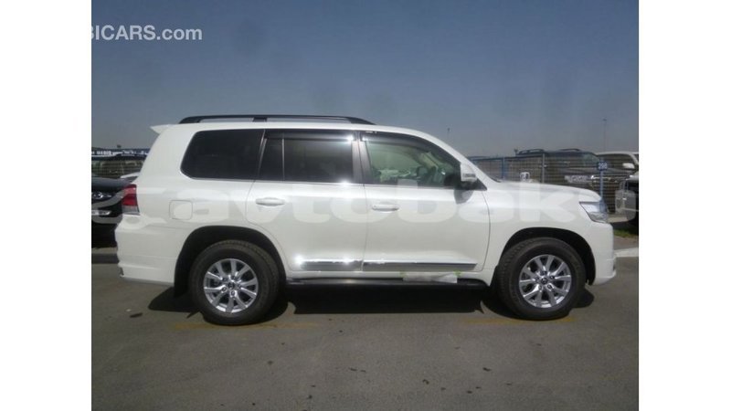 Big with watermark toyota land cruiser abseron import dubai 2233