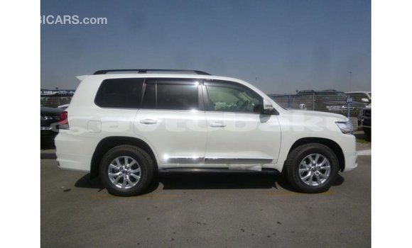 Buy Import Toyota Land Cruiser White Car in Import - Dubai in Abseron Buy Import Toyota Land Cruiser White Car in Import - Dubai in Abseron