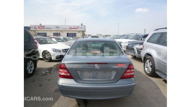 Big with watermark mercedes benz 190 abseron import dubai 2239