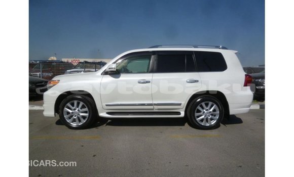 Buy Import Toyota Land Cruiser White Car in Import - Dubai in Abseron Buy Import Toyota Land Cruiser White Car in Import - Dubai in Abseron