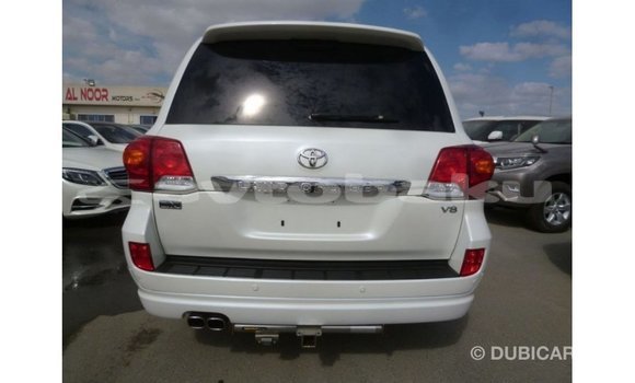 Buy Import Toyota Land Cruiser White Car in Import - Dubai in Abseron Buy Import Toyota Land Cruiser White Car in Import - Dubai in Abseron
