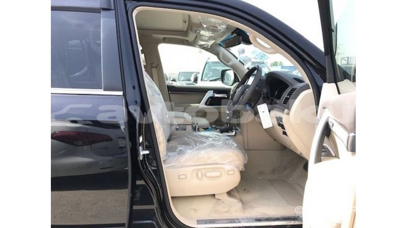 Big with watermark toyota land cruiser abseron import dubai 2251