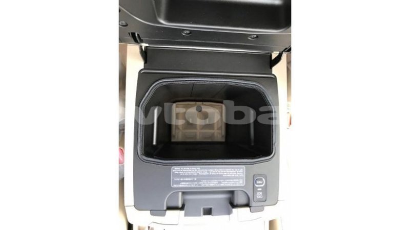 Big with watermark toyota land cruiser abseron import dubai 2251