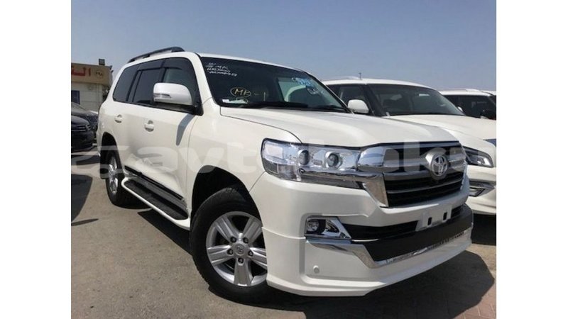 Big with watermark toyota land cruiser abseron import dubai 2253