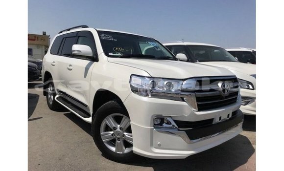 Buy Import Toyota Land Cruiser White Car in Import - Dubai in Abseron Buy Import Toyota Land Cruiser White Car in Import - Dubai in Abseron