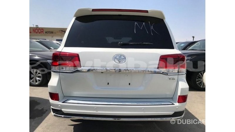 Big with watermark toyota land cruiser abseron import dubai 2253