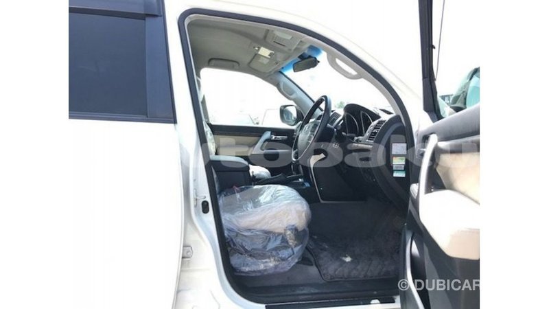 Big with watermark toyota land cruiser abseron import dubai 2253