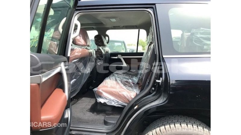 Big with watermark toyota land cruiser abseron import dubai 2258