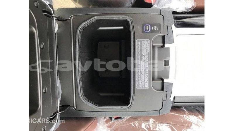 Big with watermark toyota land cruiser abseron import dubai 2258