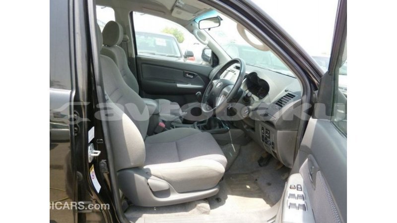 Big with watermark toyota hilux abseron import dubai 2260