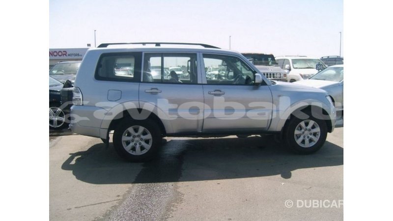 Big with watermark mitsubishi pajero abseron import dubai 2271