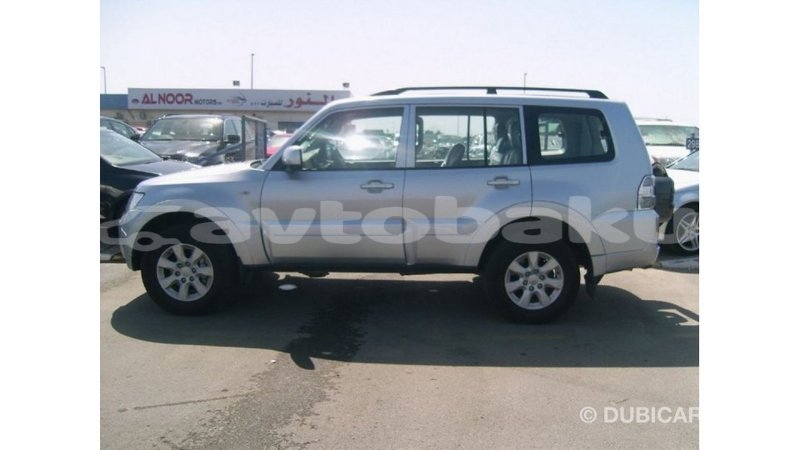 Big with watermark mitsubishi pajero abseron import dubai 2271