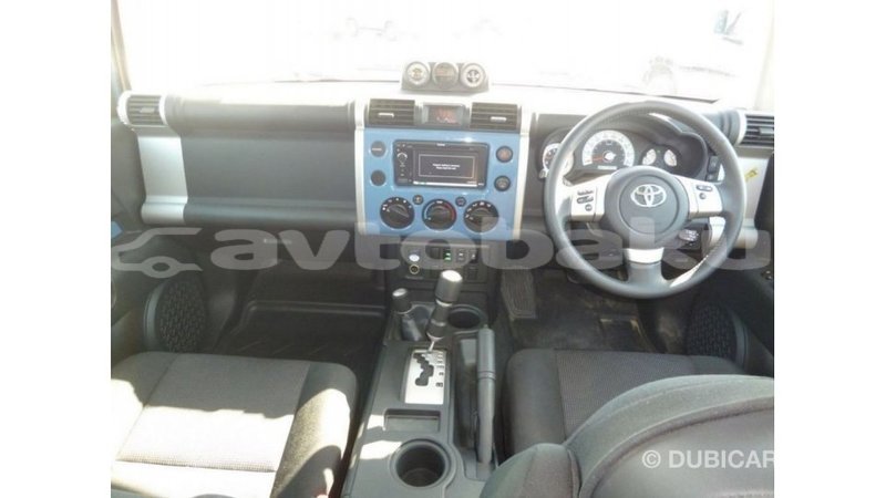 Big with watermark toyota fj cruiser abseron import dubai 2284