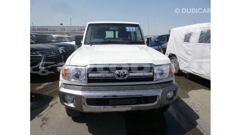 Big with watermark toyota land cruiser abseron import dubai 2285