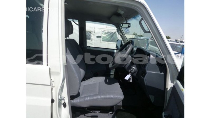 Big with watermark toyota land cruiser abseron import dubai 2285