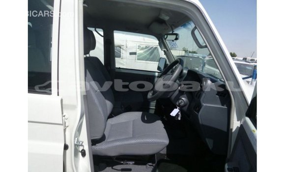 Buy Import Toyota Land Cruiser White Car in Import - Dubai in Abseron Buy Import Toyota Land Cruiser White Car in Import - Dubai in Abseron