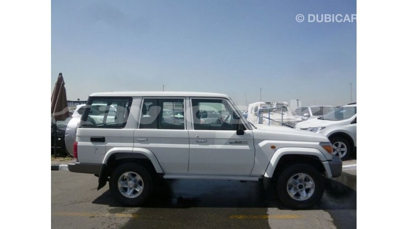 Big with watermark toyota land cruiser abseron import dubai 2285