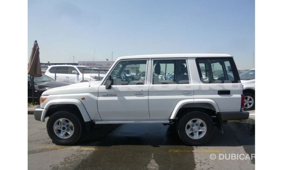 Buy Import Toyota Land Cruiser White Car in Import - Dubai in Abseron Buy Import Toyota Land Cruiser White Car in Import - Dubai in Abseron
