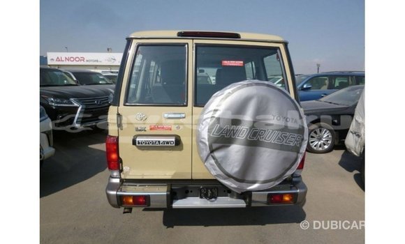 Buy Import Toyota Land Cruiser Beige Car in Import - Dubai in Abseron Buy Import Toyota Land Cruiser Beige Car in Import - Dubai in Abseron