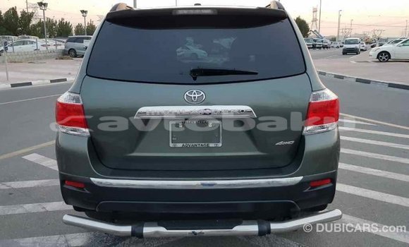 Buy Import Toyota Highlander Green Car in Import - Dubai in Abseron Buy Import Toyota Highlander Green Car in Import - Dubai in Abseron
