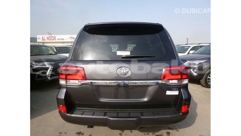 Big with watermark toyota land cruiser abseron import dubai 2297