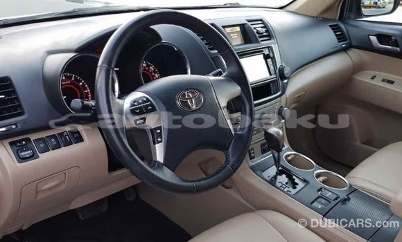 Buy Import Toyota Highlander Green Car in Import - Dubai in Abseron Buy Import Toyota Highlander Green Car in Import - Dubai in Abseron