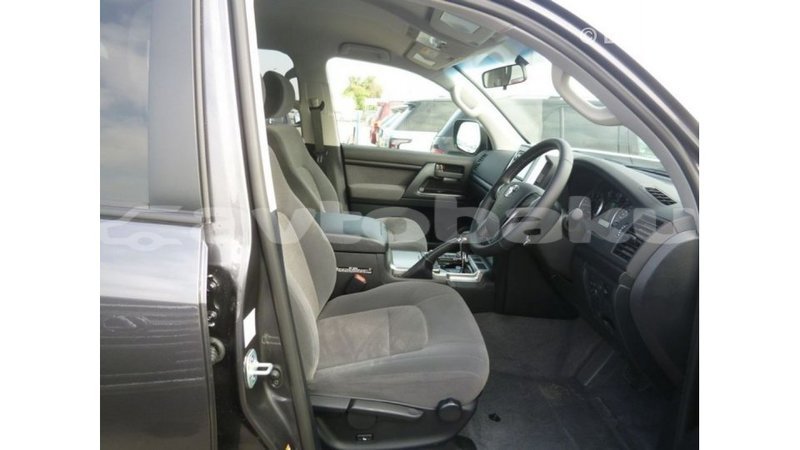 Big with watermark toyota land cruiser abseron import dubai 2297