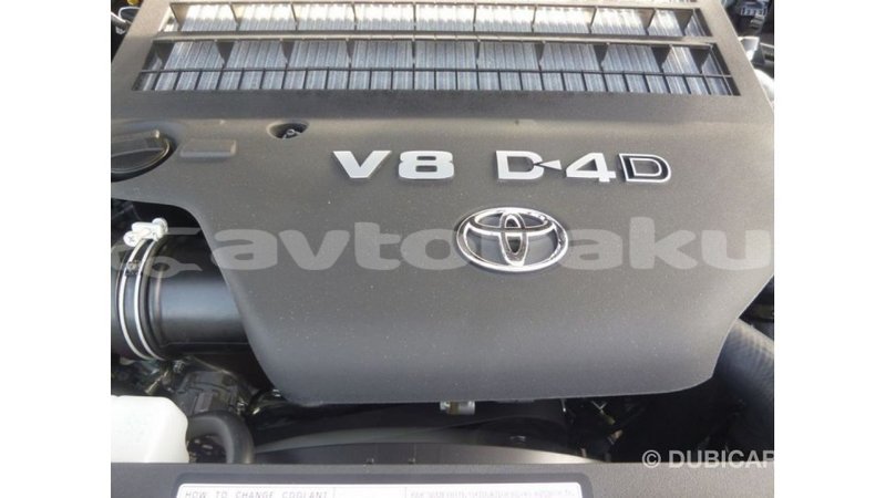 Big with watermark toyota land cruiser abseron import dubai 2297