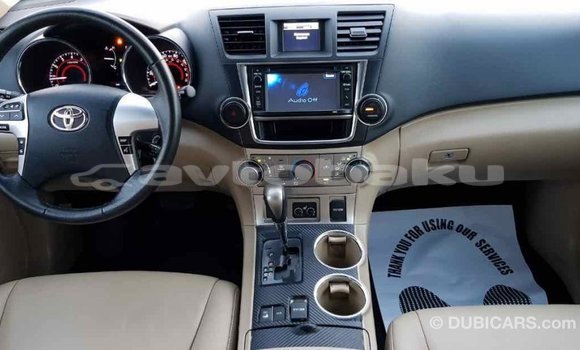 Buy Import Toyota Highlander Green Car in Import - Dubai in Abseron Buy Import Toyota Highlander Green Car in Import - Dubai in Abseron