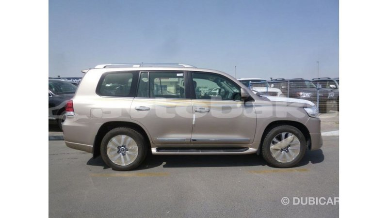 Big with watermark toyota land cruiser abseron import dubai 2299