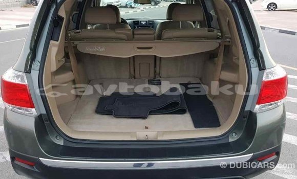Buy Import Toyota Highlander Green Car in Import - Dubai in Abseron Buy Import Toyota Highlander Green Car in Import - Dubai in Abseron