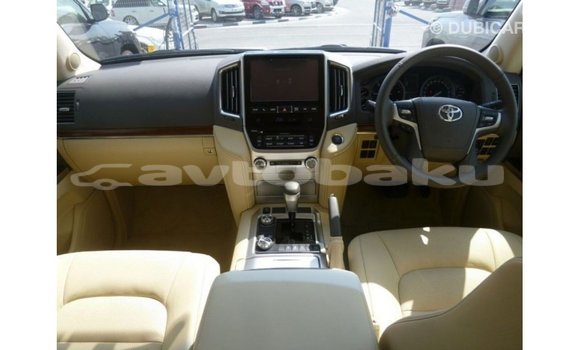 Buy Import Toyota Land Cruiser White Car in Import - Dubai in Abseron Buy Import Toyota Land Cruiser White Car in Import - Dubai in Abseron