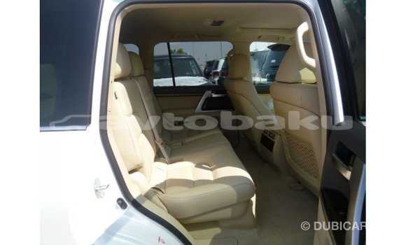 Buy Import Toyota Land Cruiser White Car in Import - Dubai in Abseron Buy Import Toyota Land Cruiser White Car in Import - Dubai in Abseron