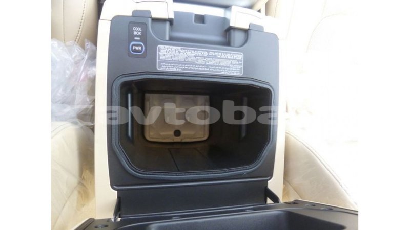 Big with watermark toyota land cruiser abseron import dubai 2303