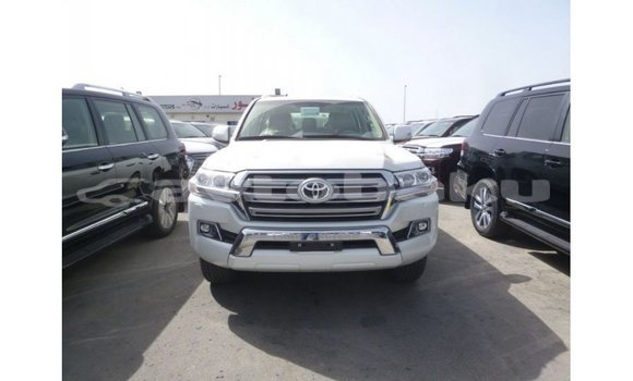 Buy Import Toyota Land Cruiser White Car in Import - Dubai in Abseron Buy Import Toyota Land Cruiser White Car in Import - Dubai in Abseron