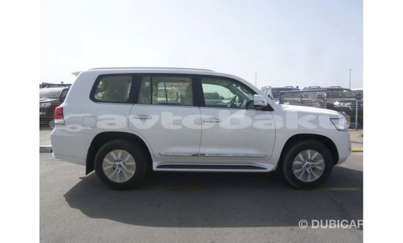 Buy Import Toyota Land Cruiser White Car in Import - Dubai in Abseron Buy Import Toyota Land Cruiser White Car in Import - Dubai in Abseron